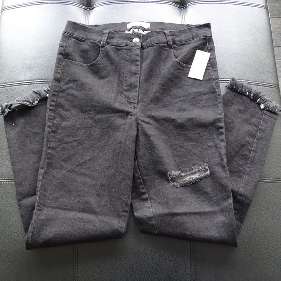 Max Studio Denim - Max Studio Crop Fringe Jeans NWT Size 32